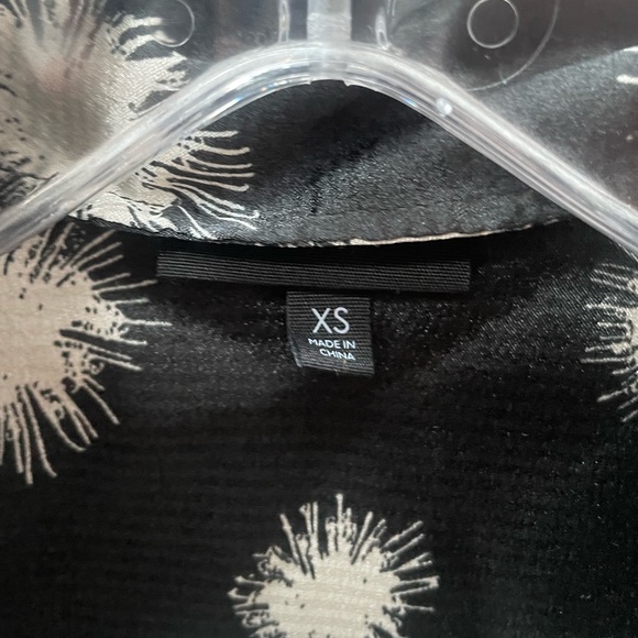 Button down - Picture 2 of 2